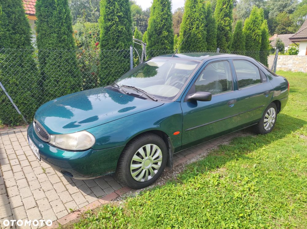 Ford Mondeo 1.8 Trend - 1