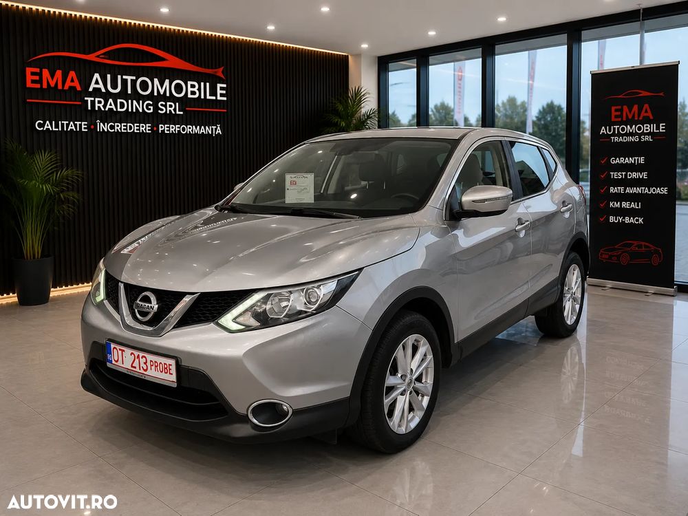 Nissan Qashqai 1.6 DCI Xtronic N-Connecta - 1