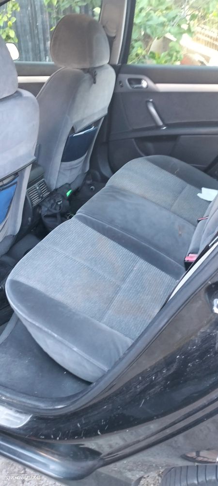 Peugeot 407 SW 1.6 HDi Executive - 8