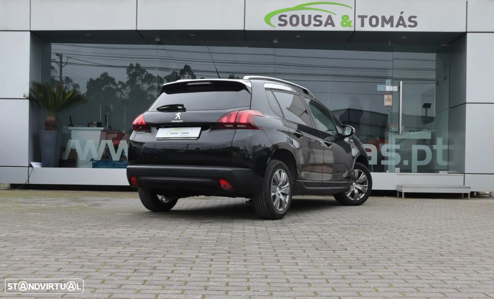 Peugeot 2008 1.2 PureTech Style - 4