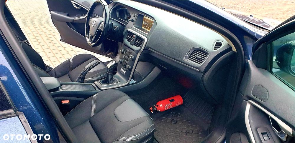 Volvo V40 D2 Momentum - 15