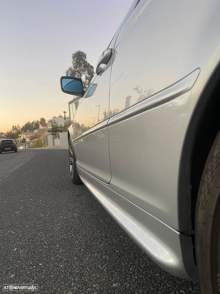 BMW 320 Ci - 16