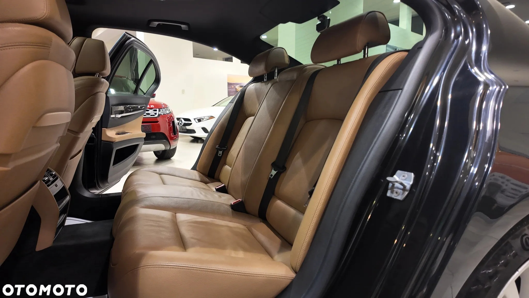 BMW Seria 7 730d xDrive - 32