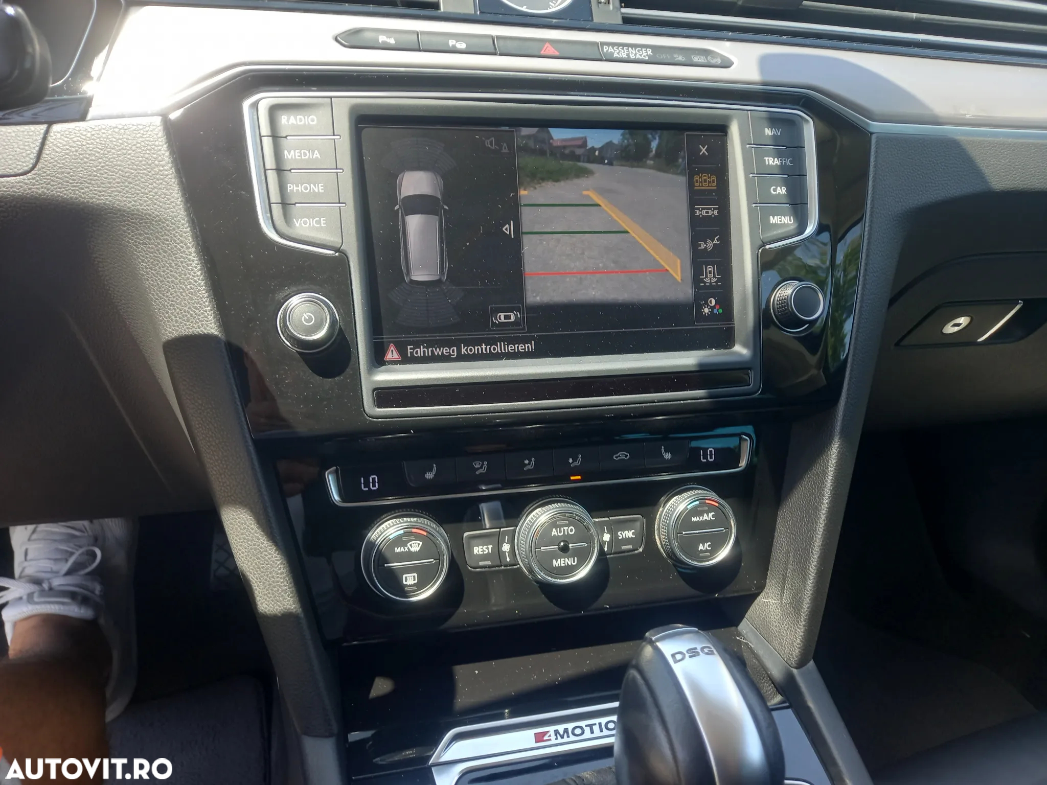 Volkswagen Passat Variant 2.0 TDI DSG 4Motion Highline - 13