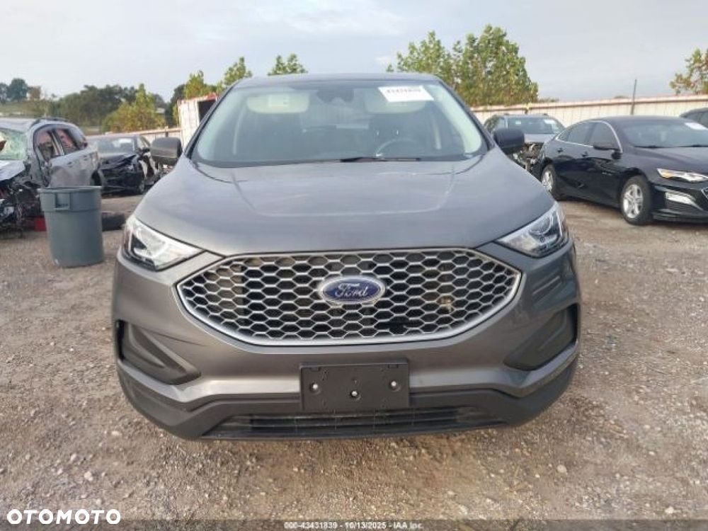 Ford Edge - 7