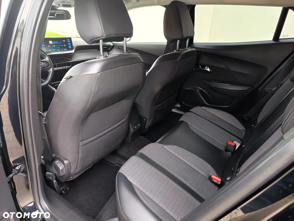 Peugeot 2008 BlueHDi 110 Allure Pack - 14