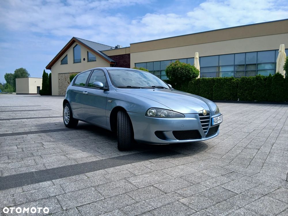 Alfa Romeo 147 1.6 Twin Spark ECO Sportiva - 11