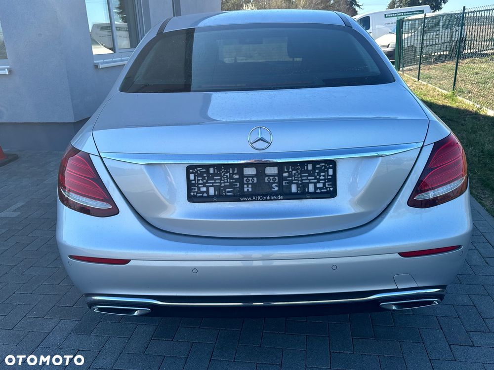 Mercedes-Benz Klasa E 400 d 4Matic 9G-TRONIC Avantgarde - 4