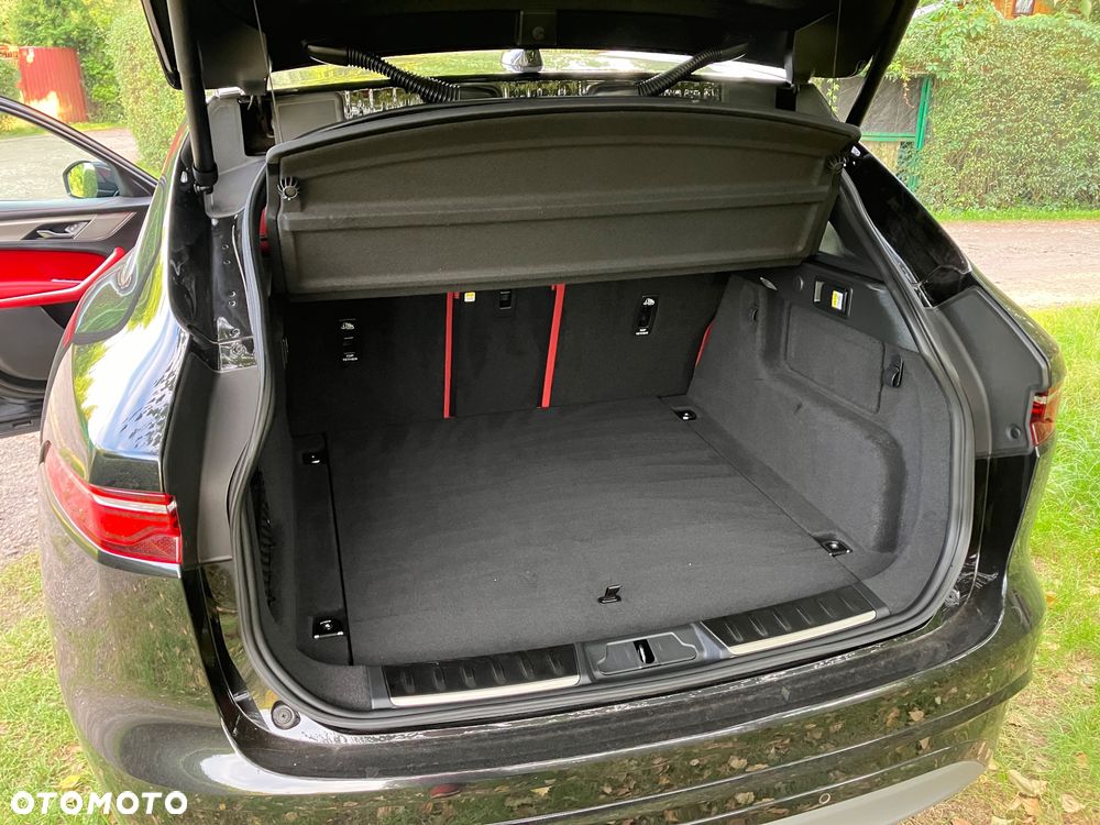 Jaguar F-Pace D200 AWD R-Dynamic HSE - 17