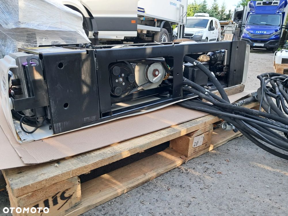 Agregat chłodniczy Carrier Xarios 350 Mt 2021r. + prąd 230 V - 10