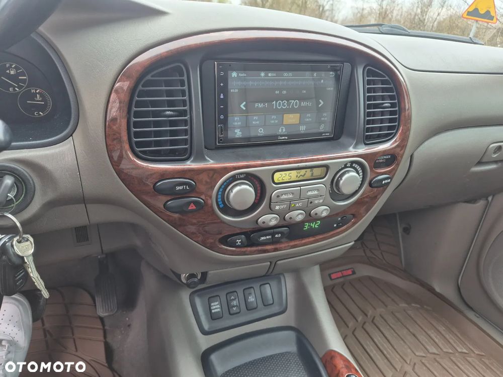 Toyota Sequoia - 17