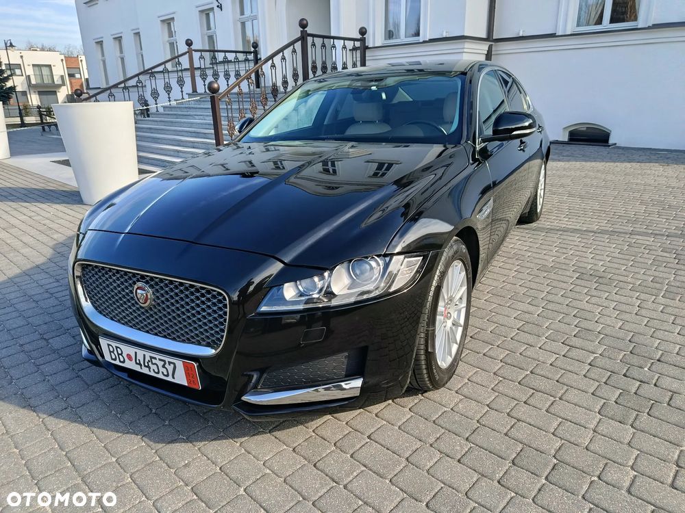 Jaguar XF E-Performance Portfolio - 1