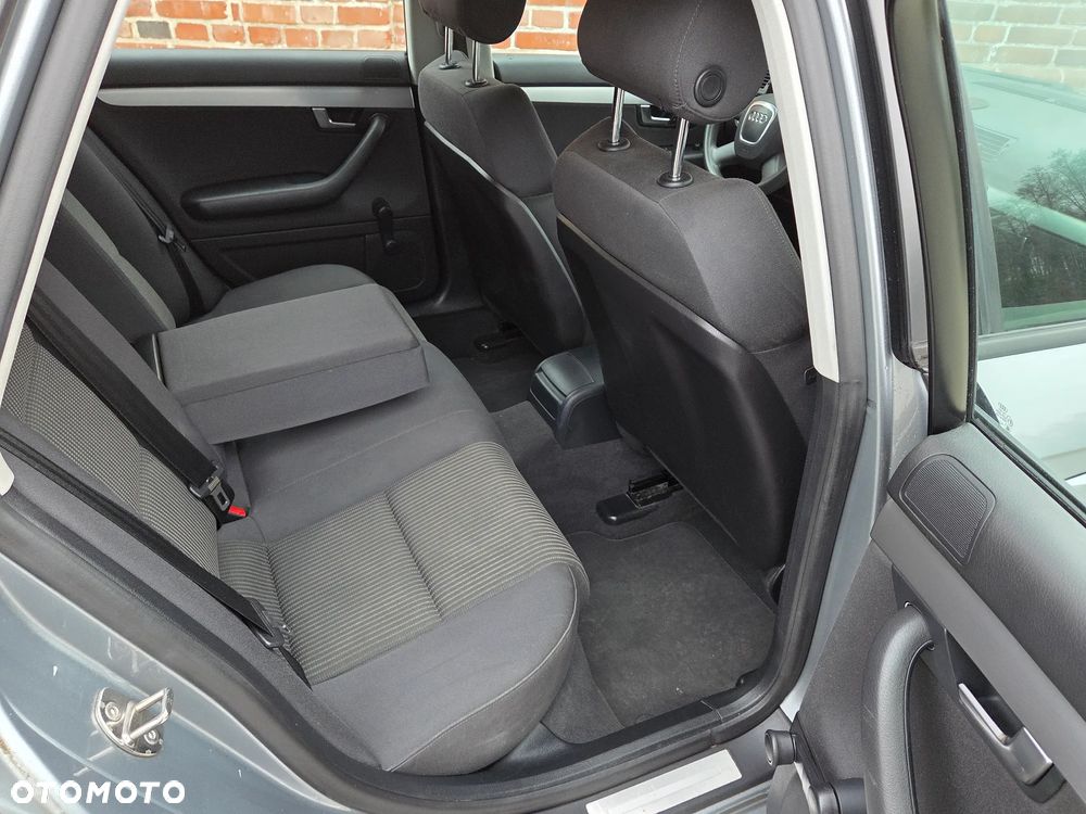 Audi A4 Avant 1.8 T - 12