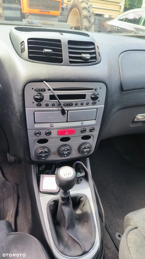 Alfa Romeo 147 - 6