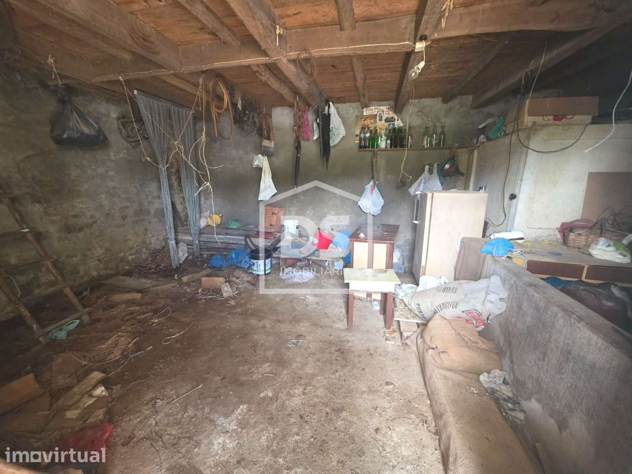 Moradia para Restaurar T3 Venda em Poiares e Canelas,Peso da Régua - Grande imagem: 3/18