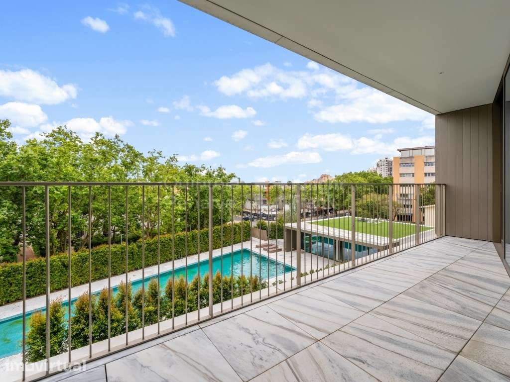 Apartamento T3 duplex com varanda no Legacy em Cascais - Grande imagem: 2/27