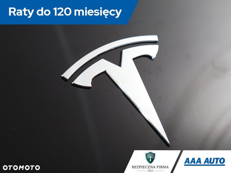 Tesla Model Y - 27