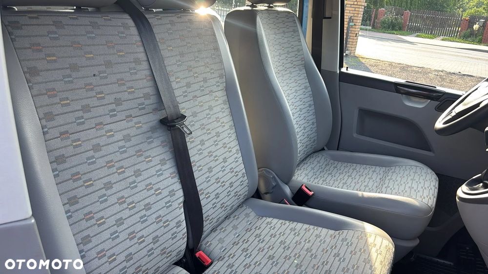 Volkswagen Transporter T5 - 23