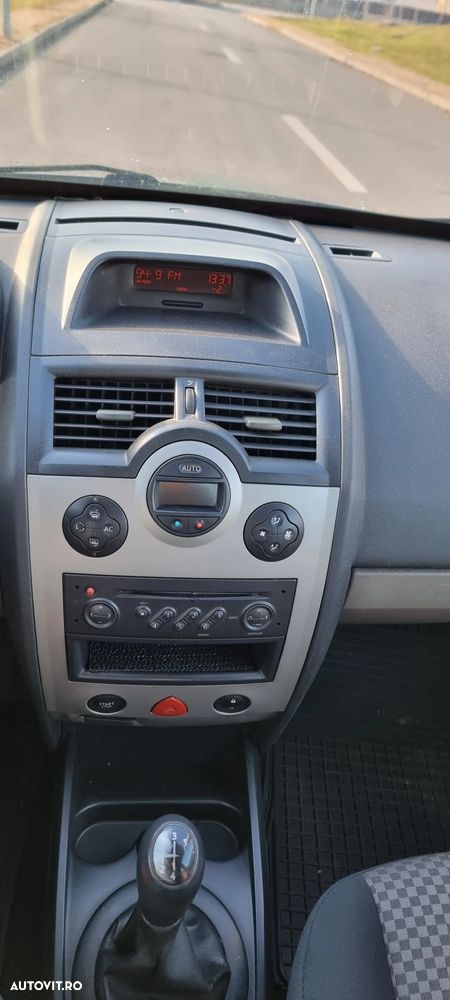 Renault Megane II Sedan 1.5 dCi Confort Expression - 9
