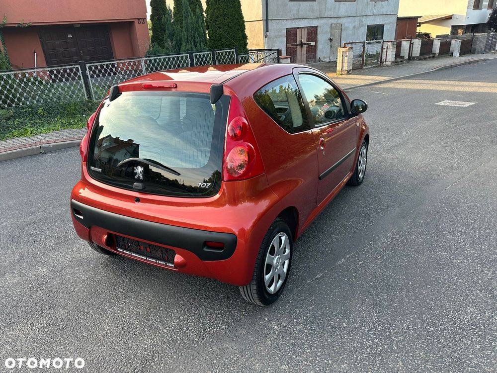 Peugeot 107 - 10