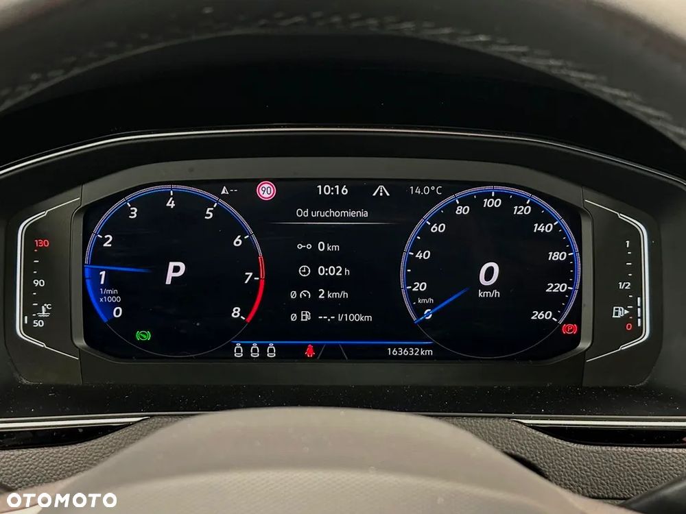 Volkswagen Passat Variant - 32