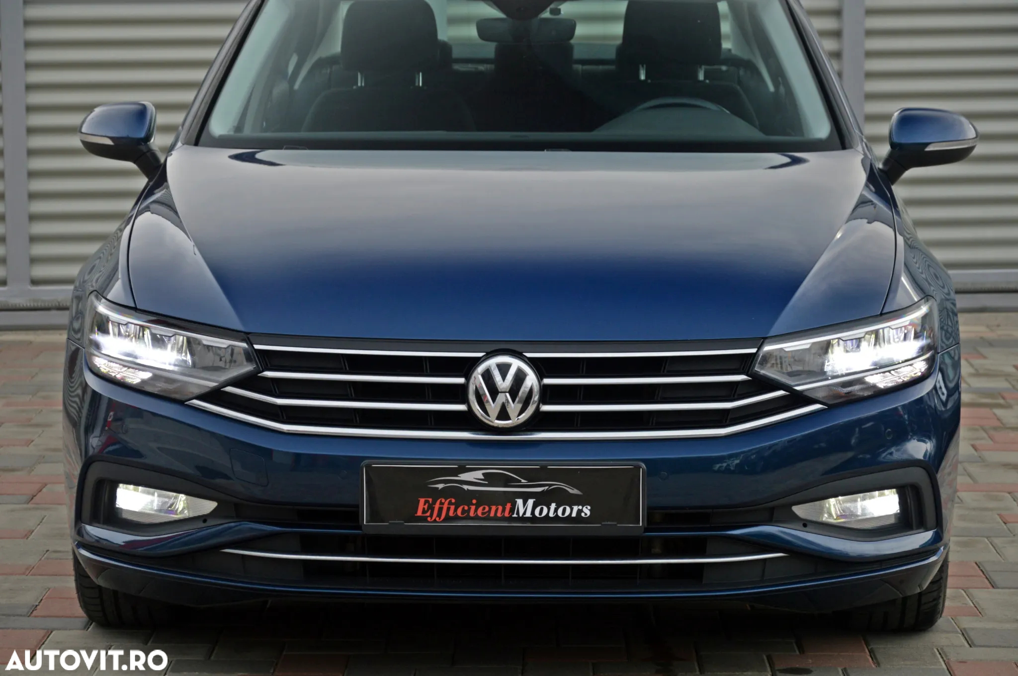 Volkswagen Passat 1.6 TDI DSG Comfortline - 12