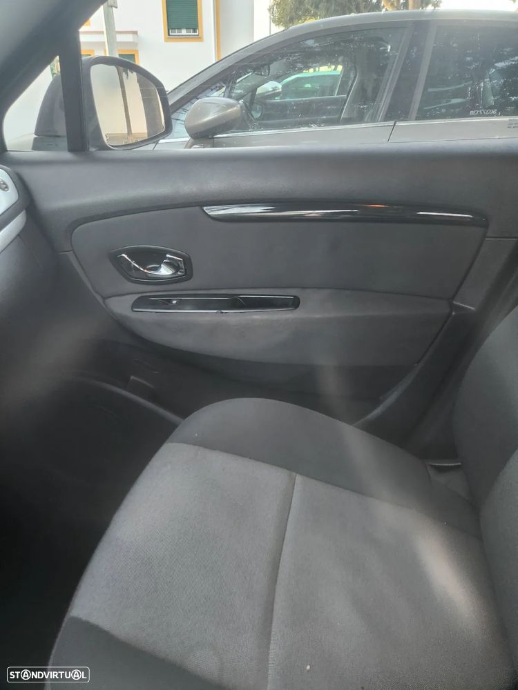 Renault Grand Scénic ver-energy-dci-110-business - 14