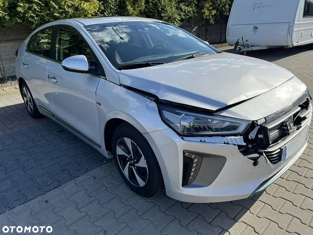 Hyundai IONIQ - 6