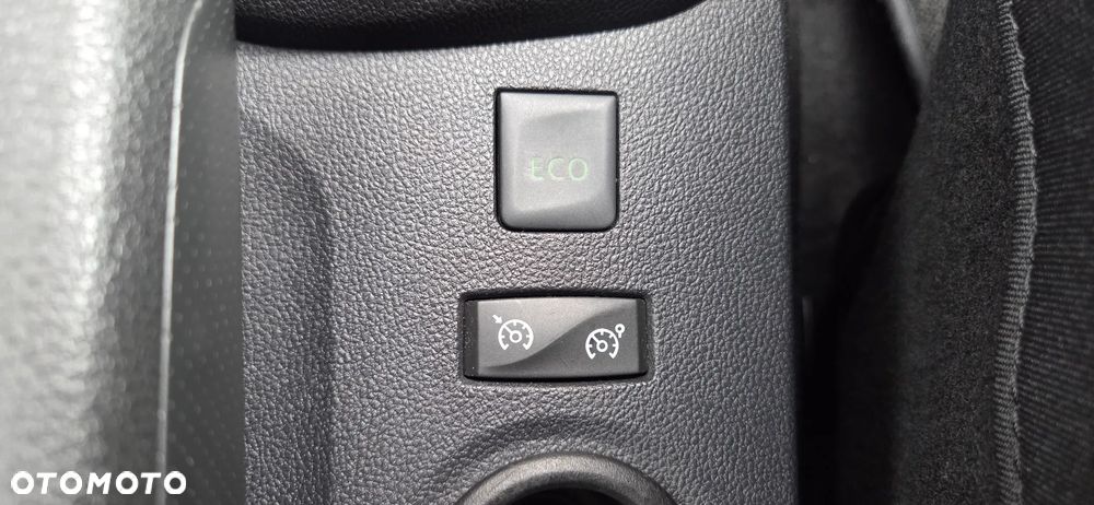 Renault Captur 1.2 Energy TCe XMOD EDC EU6 - 23