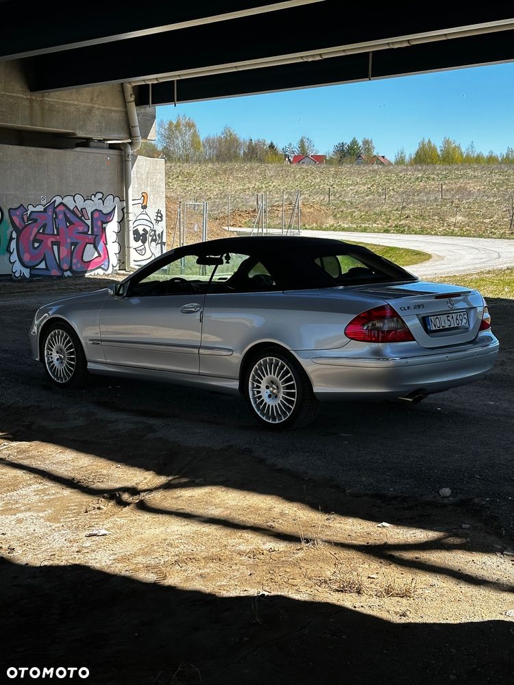 Mercedes-Benz CLK - 14