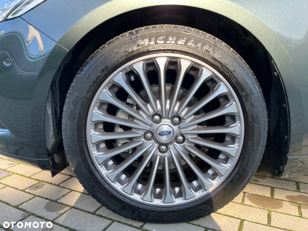 Ford Mondeo - 17