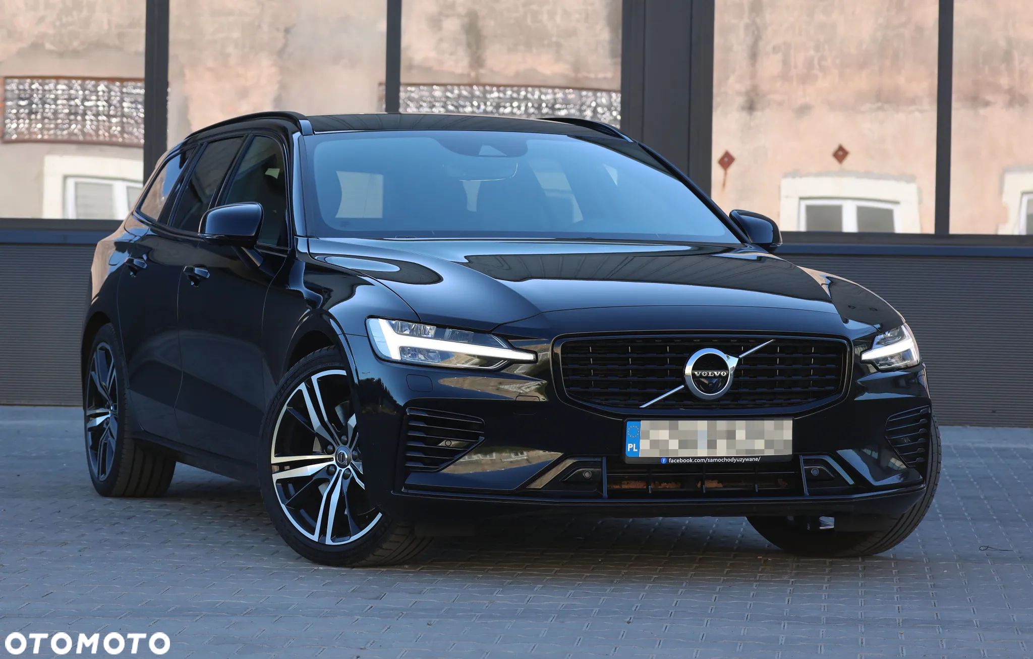Volvo V60 T6 AWD Recharge Geartronic RDesign - 1