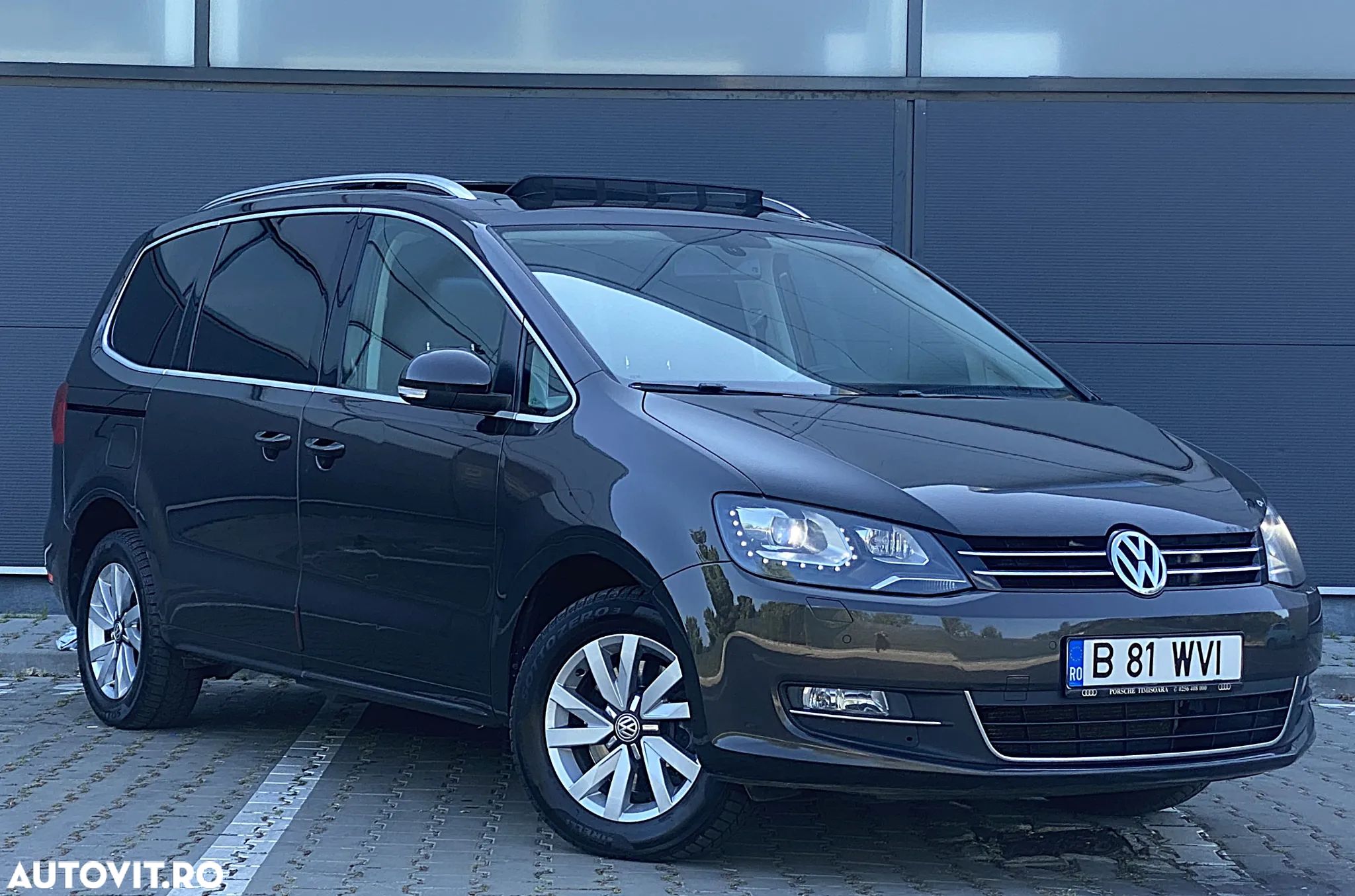 Volkswagen Sharan 2.0 TDI DSG Highline - 1