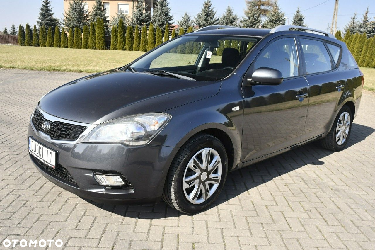 Kia Ceed - 6