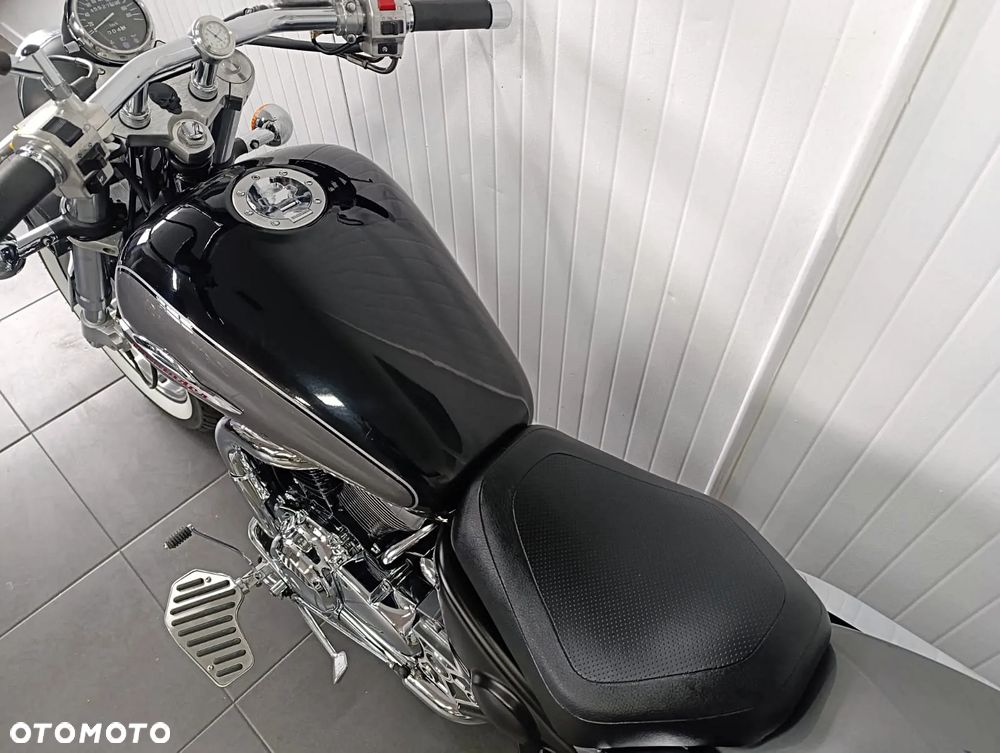 Suzuki Marauder - 11