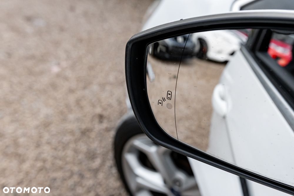 Ford S-Max 2.2 TDCi DPF Titanium X - 19