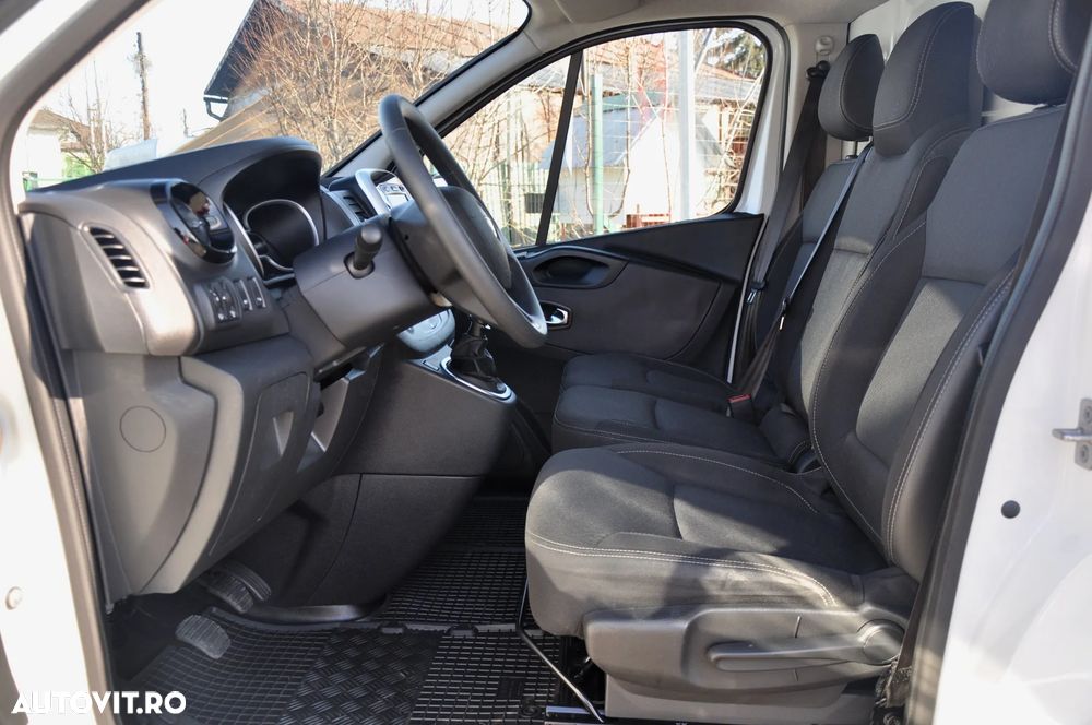 Renault Trafic - 15