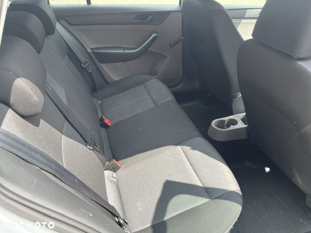 Skoda RAPID 1.2 TSI Active Max - 16
