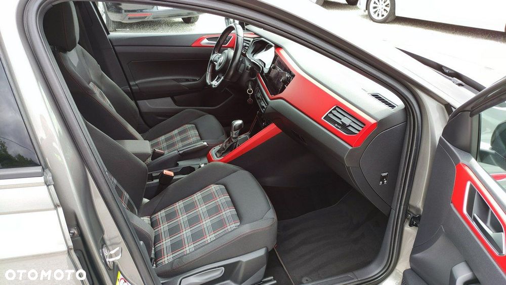 Volkswagen Polo - 7