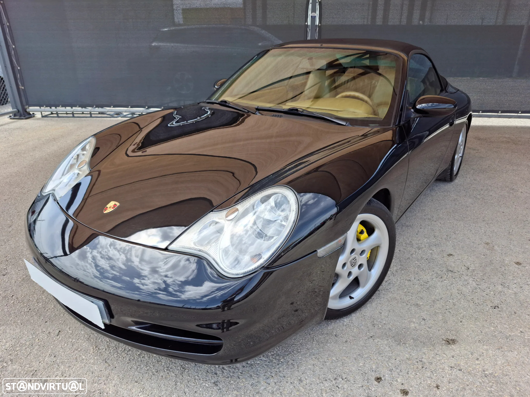 Porsche 911 (996) Carrera Cabrio - 11