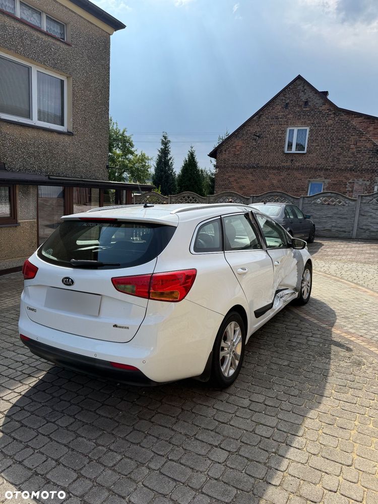 Kia Ceed - 3