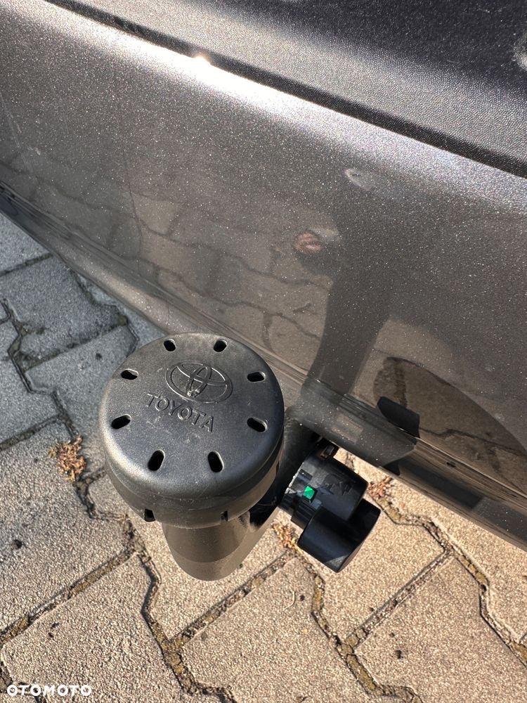 Toyota Avensis 2.0 Sol plus NAVI - 10