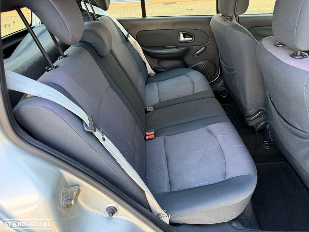 Renault Clio 1.5 dCi Confort Dynamique - 12