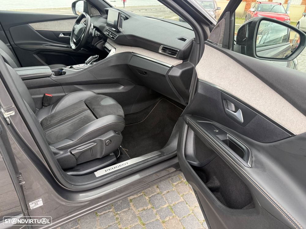 Peugeot 5008 BlueHDI 130 EAT8 GT - 17