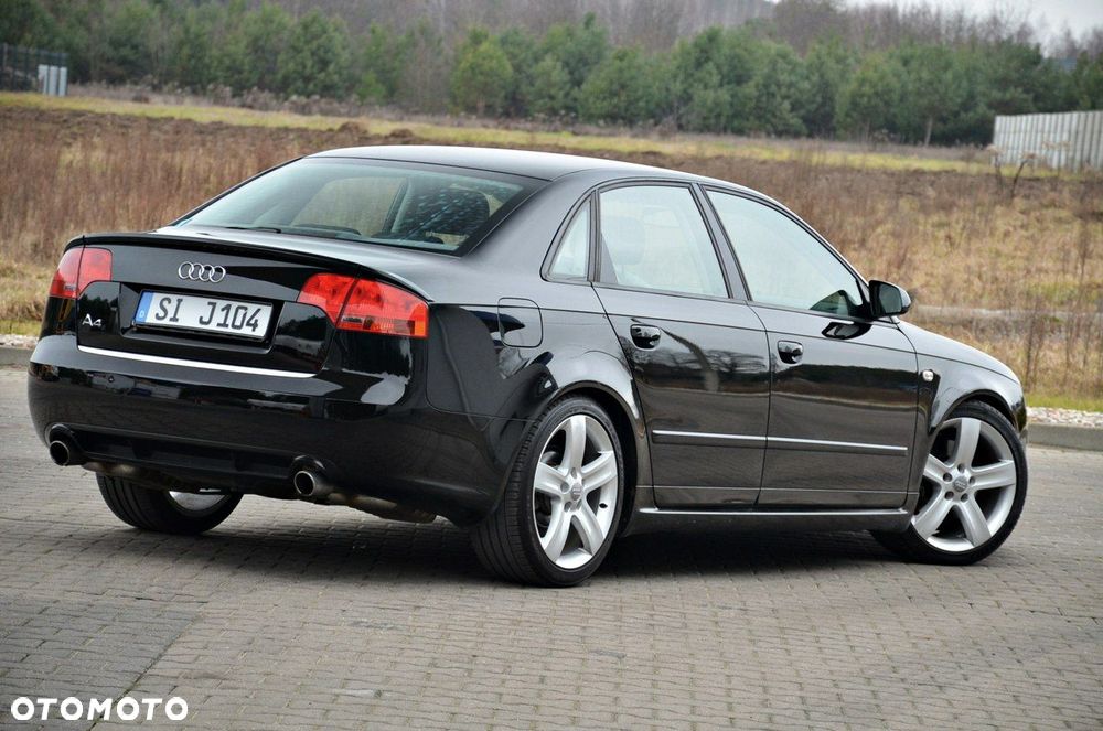 Audi A4 Limousine - 10