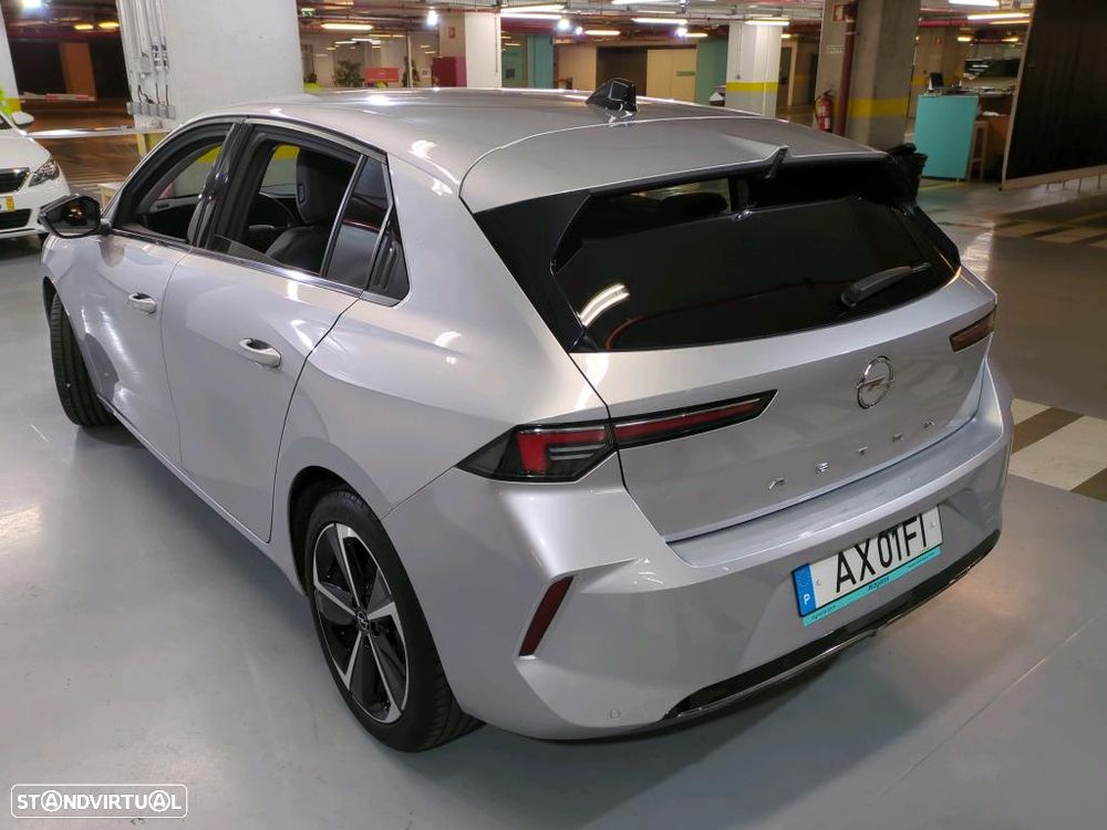 Opel Astra 1.5 D Elegance - 2