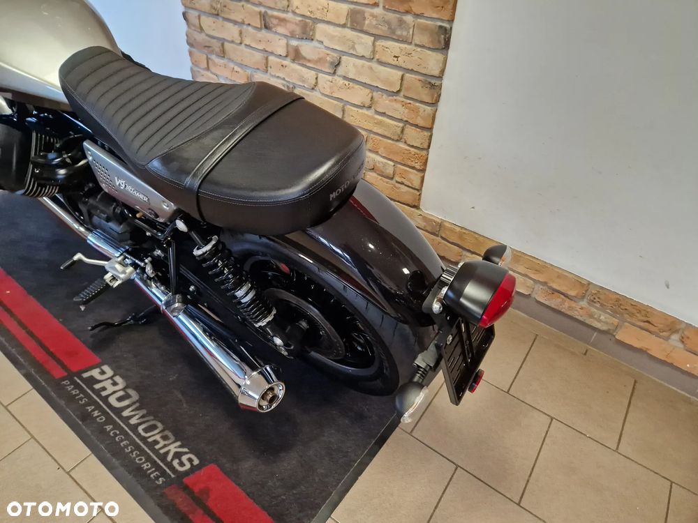 Moto Guzzi V9 - 13