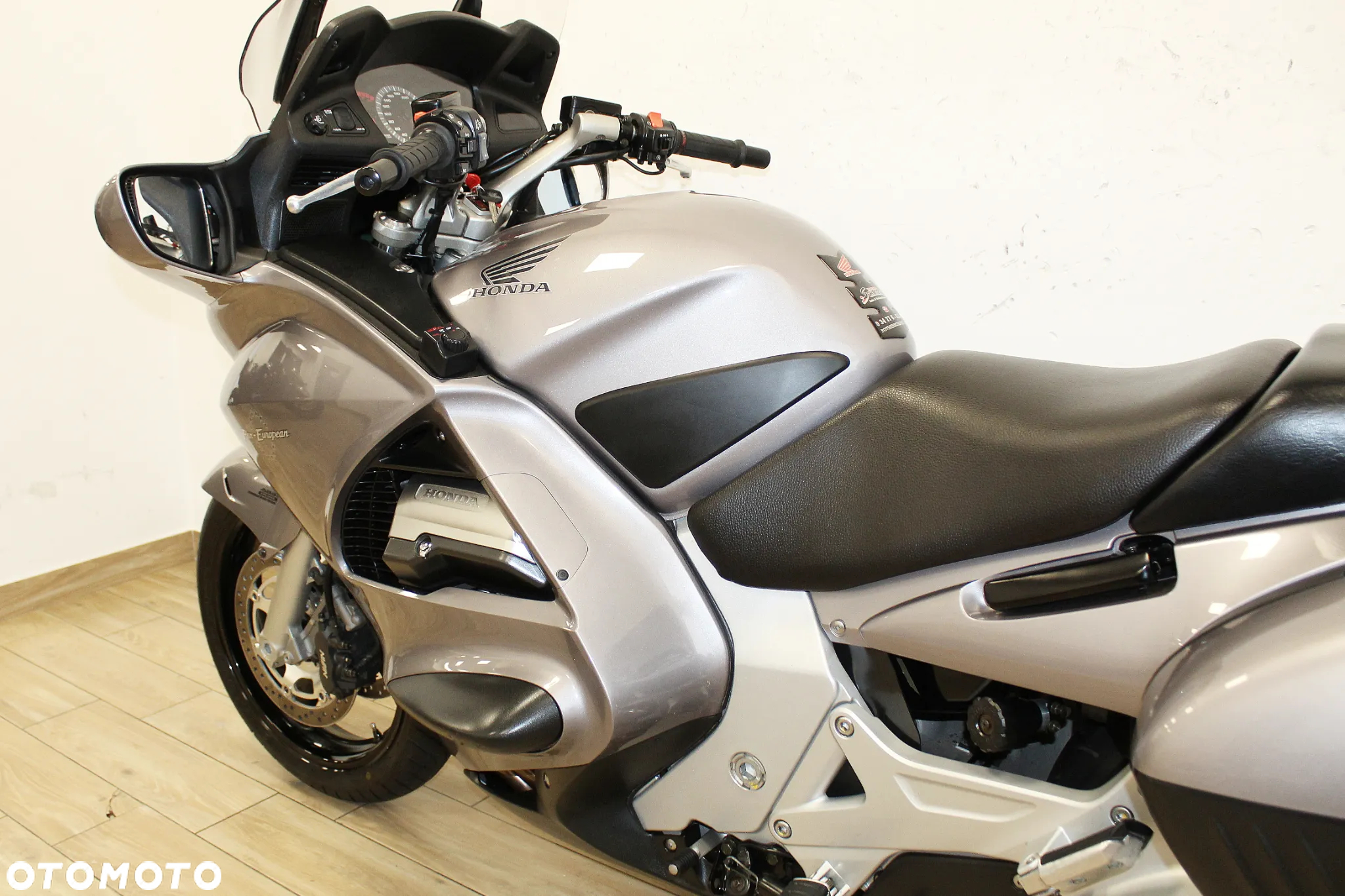 Honda ST - 27