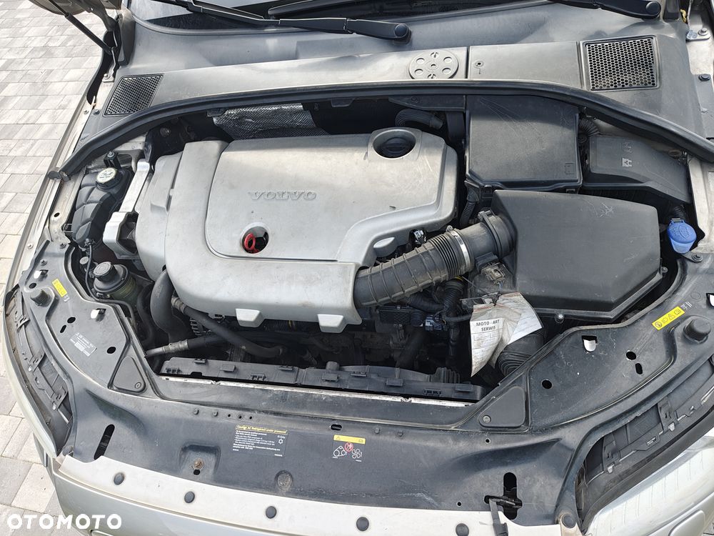 Volvo V70 D5 Summum - 25