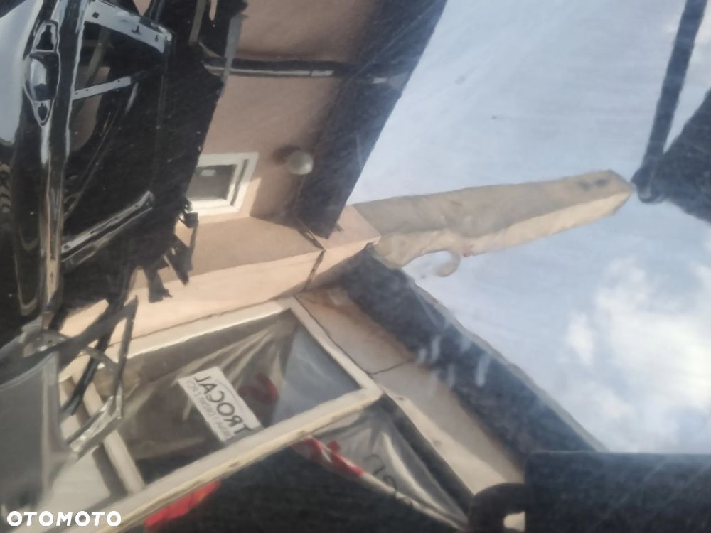 MERCEDES CLS W218 MASKA POKRYWA SILNIKA - 8